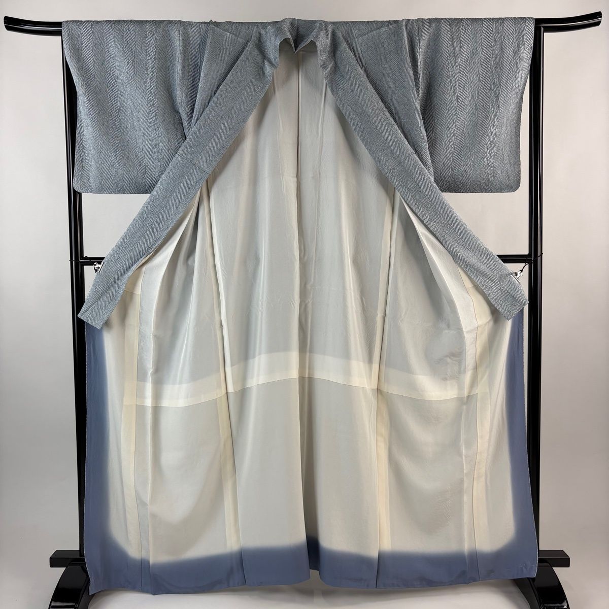 小紋 身丈161.5cm 裄丈67.5cm L 袷 縞 絞り 青灰色 正絹 秀品 【中古