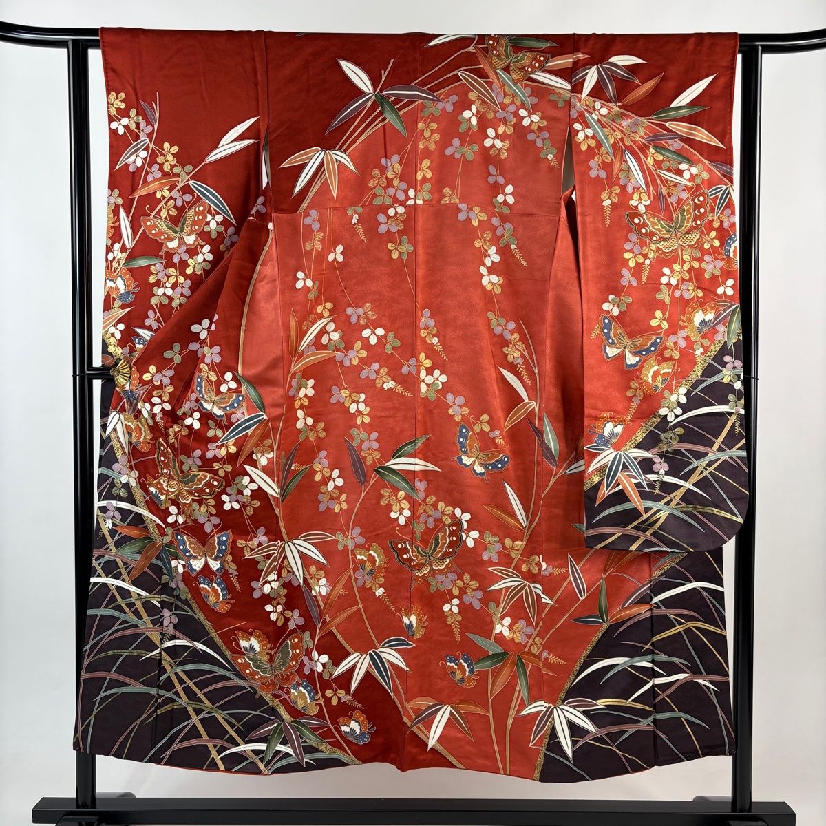 振袖 身丈150 cm 裄丈63 S 袷 蝶 萩 金彩 金糸 茜色 正絹 秀品