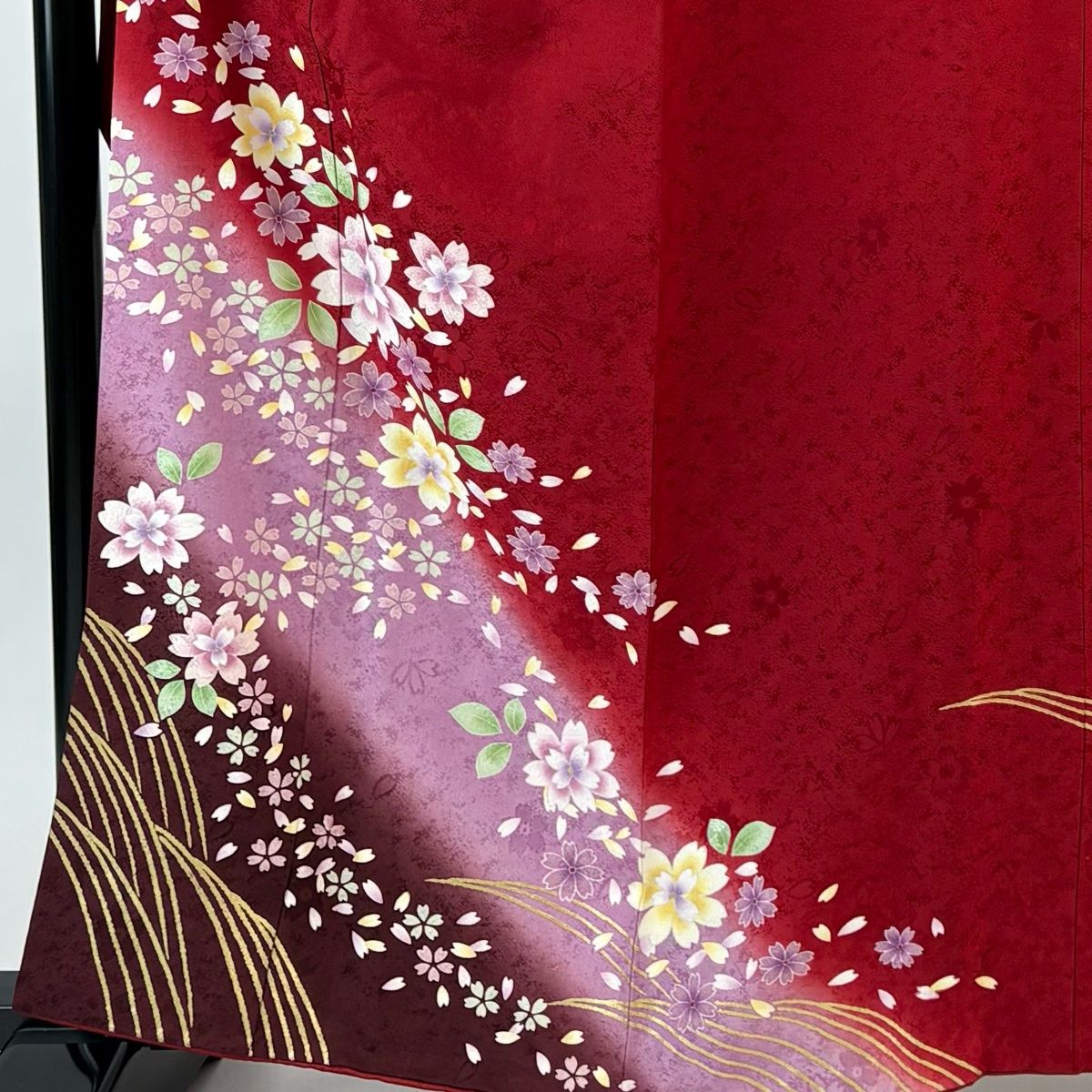 振袖 身丈159 cm 裄丈66.5 M 袷 桜 波 金彩 ぼかし 赤 正絹 秀品
