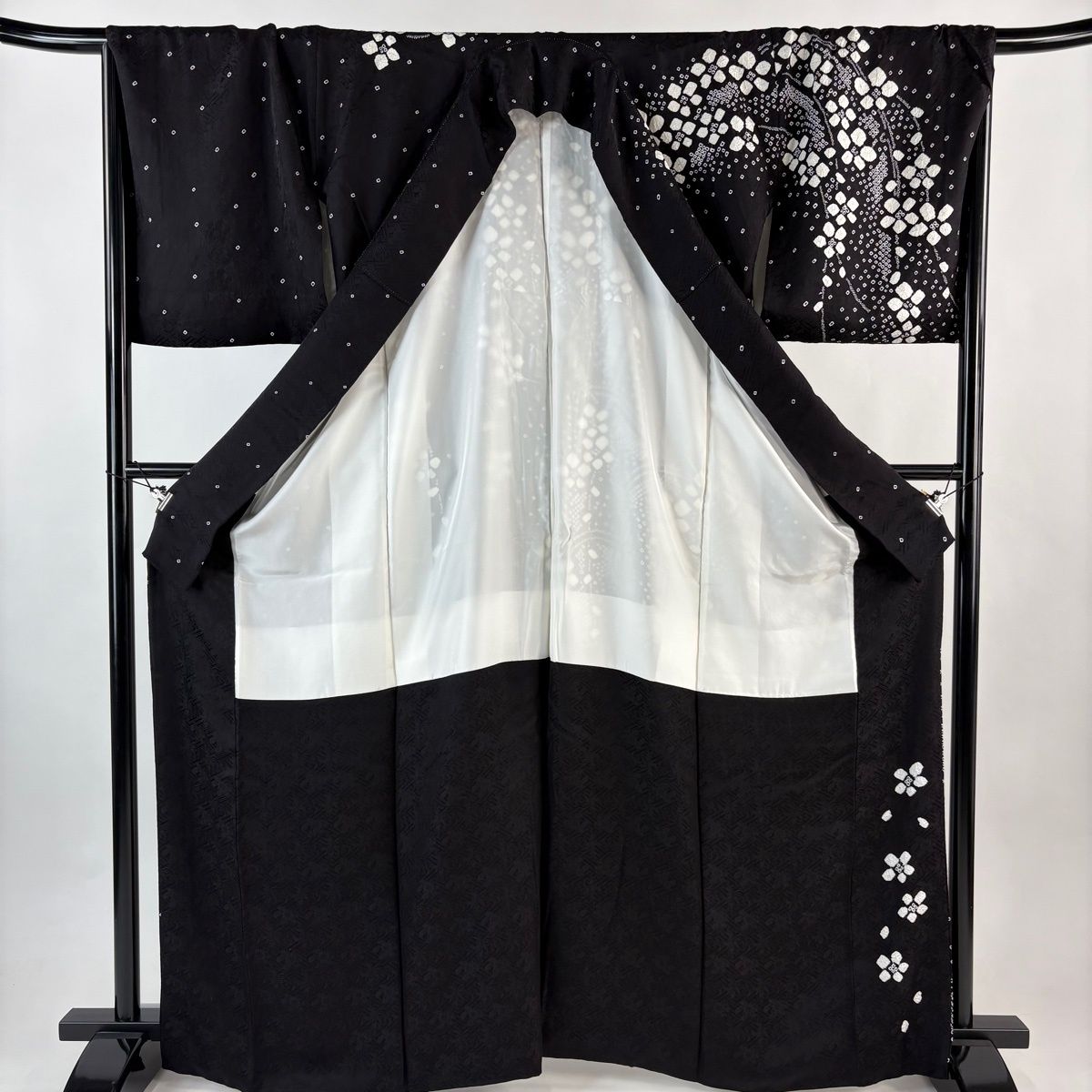 美品】 訪問着 身丈165cm 裄丈69cm L 袷 枝花 絞り 黒 正絹 秀品