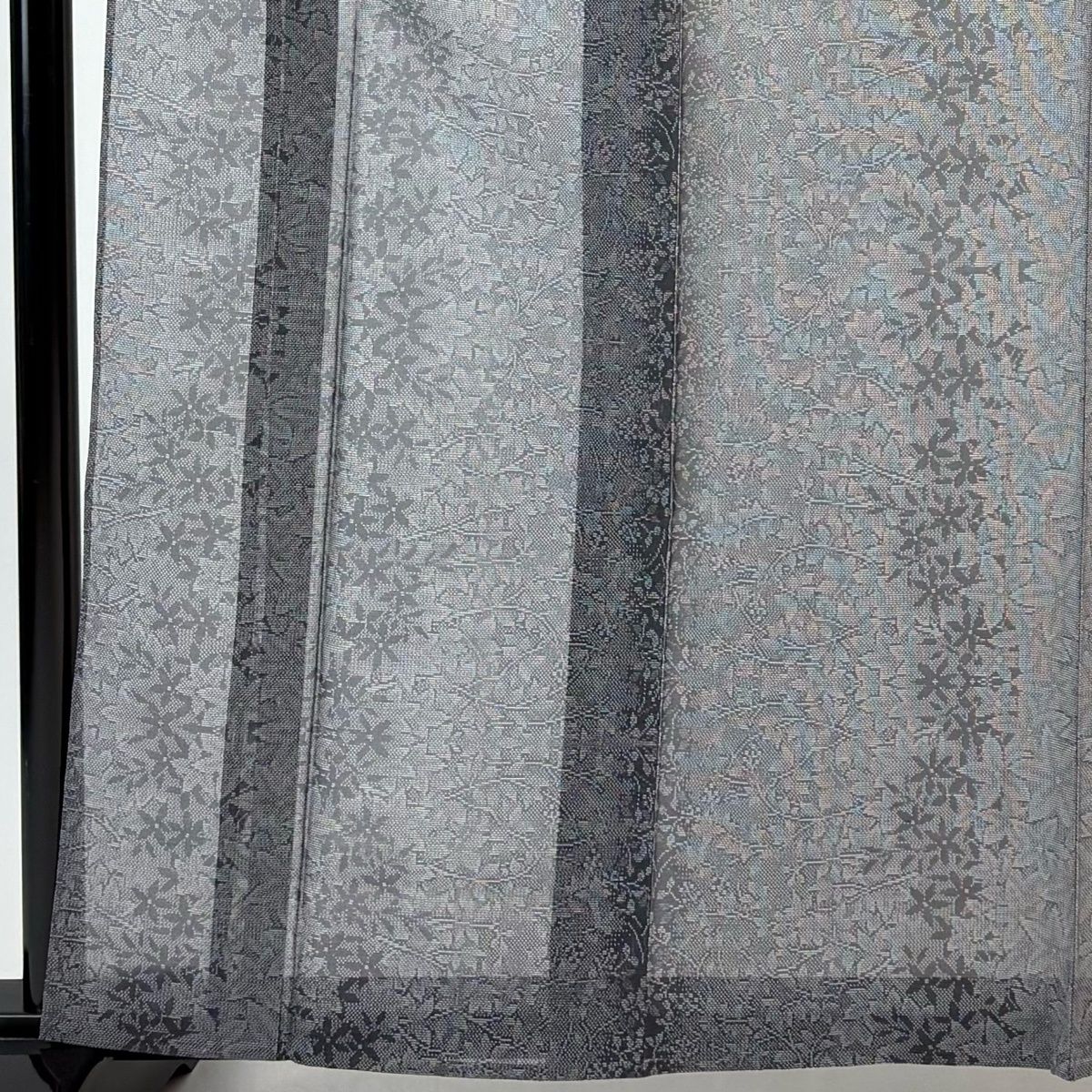 大島紬 身丈163 cm 裄丈65.5 M 薄物 夏大島 証紙 枝花 灰色 正絹 秀品