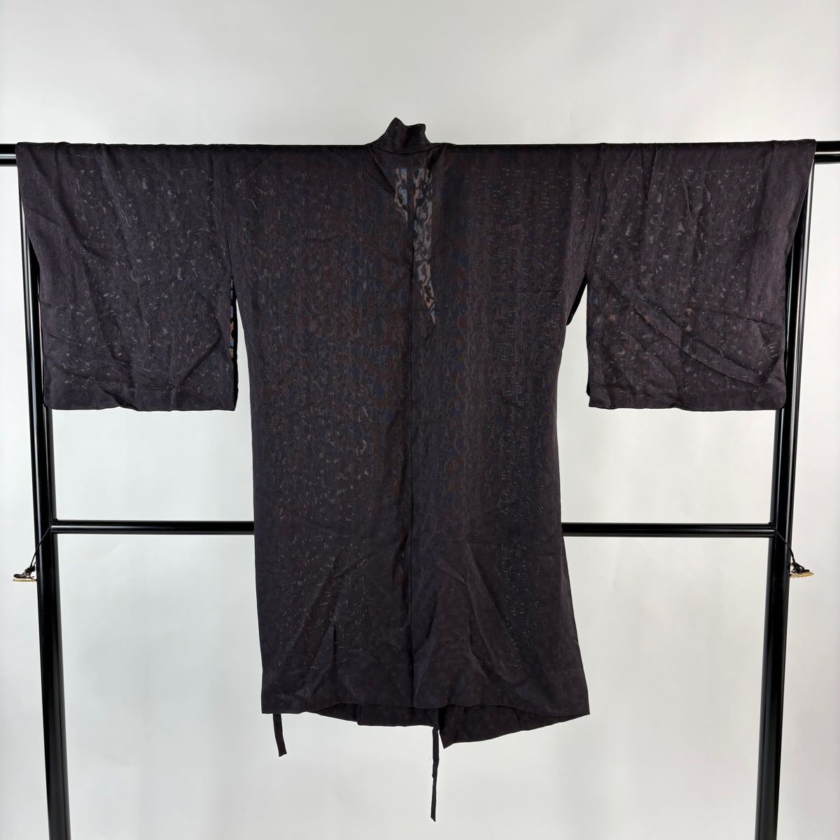 道中着 身丈97 5 cm 裄丈69 L 和装コート 着物衿 地紋 濃紫 正絹 秀品