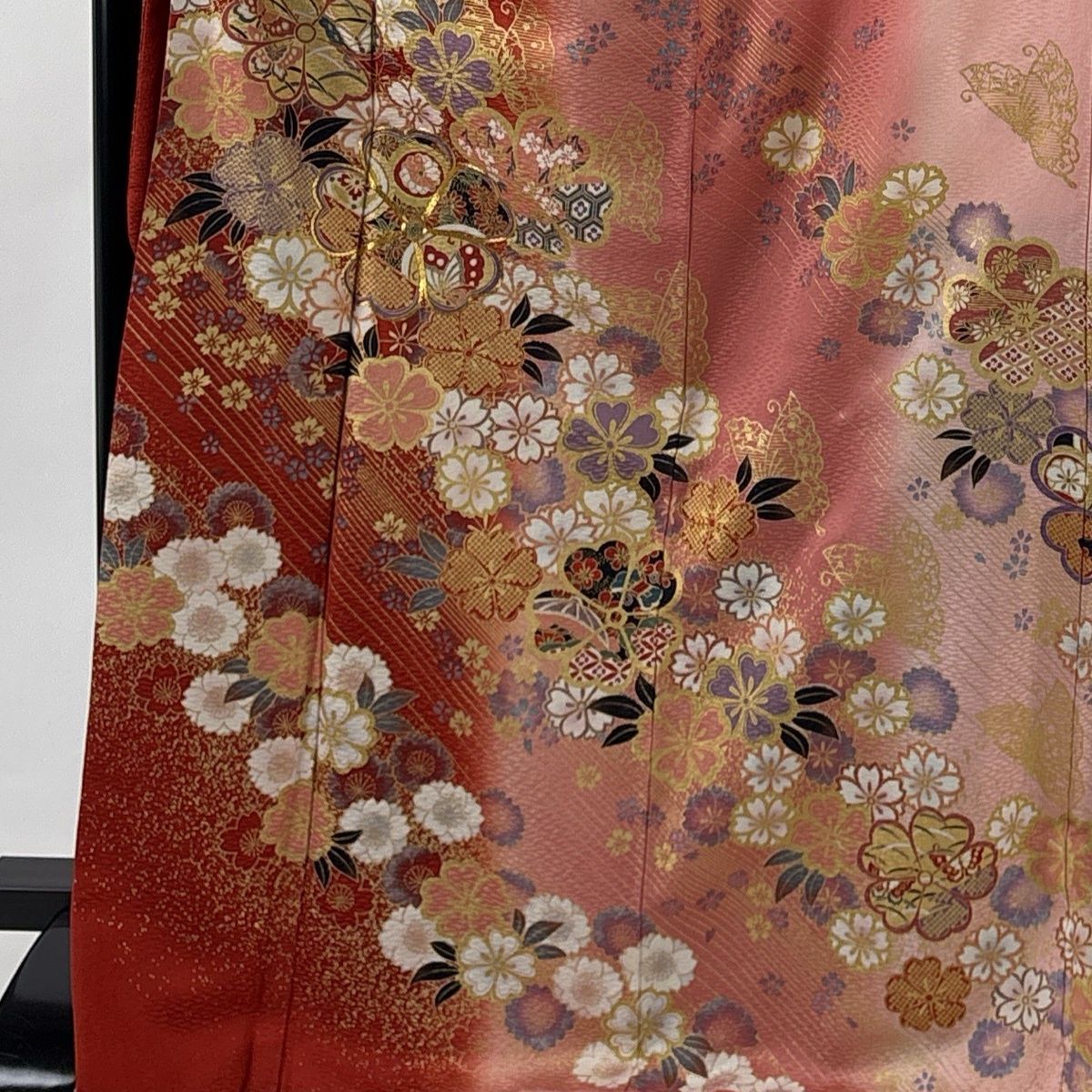 振袖 身丈172 cm 裄丈70.5 L 袷 桜 蝶 金糸 金彩 茜色 正絹 秀品