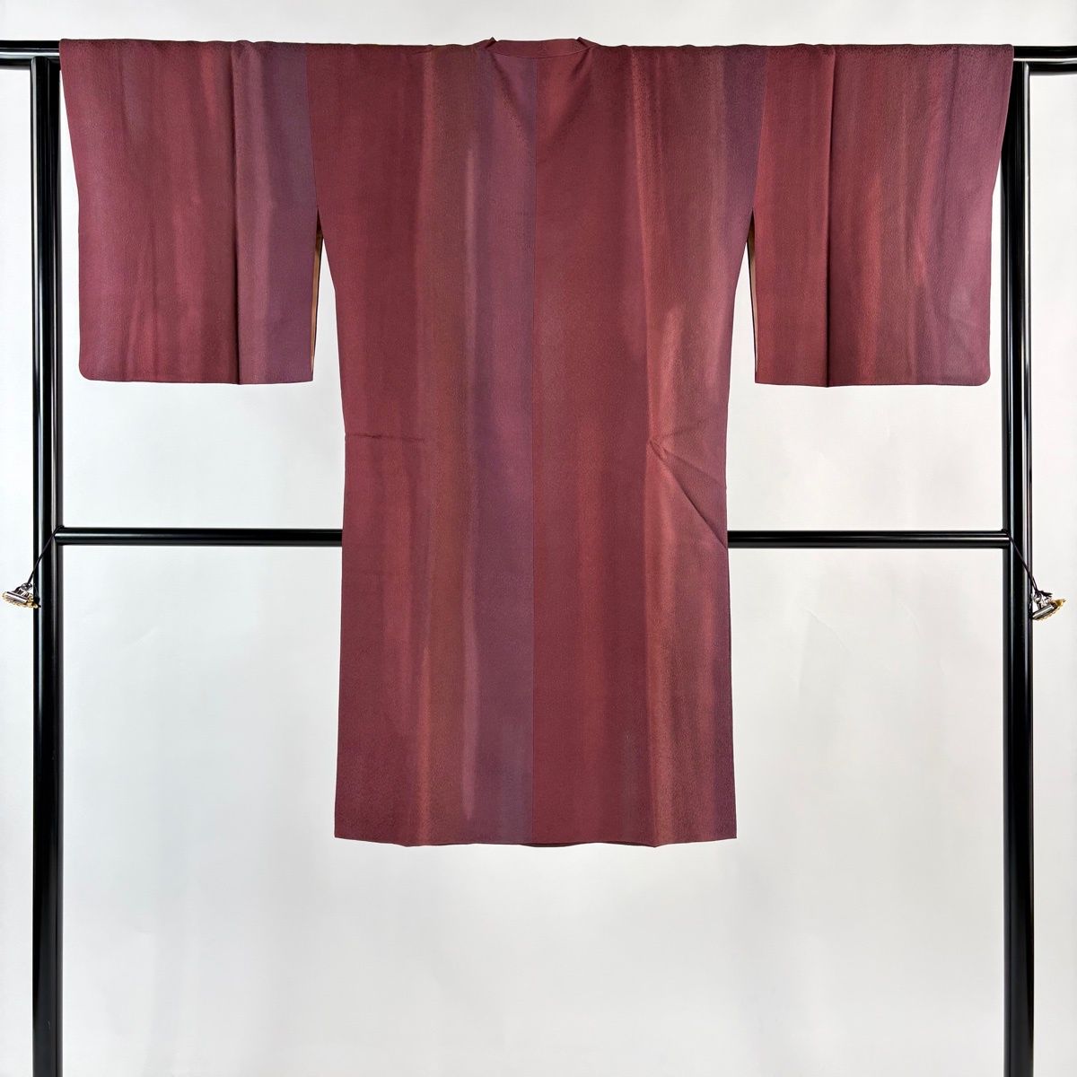 道行 身丈107 cm 裄丈64 5 M 和装コート 角衿 縞 ぼかし 赤紫 正絹 秀品