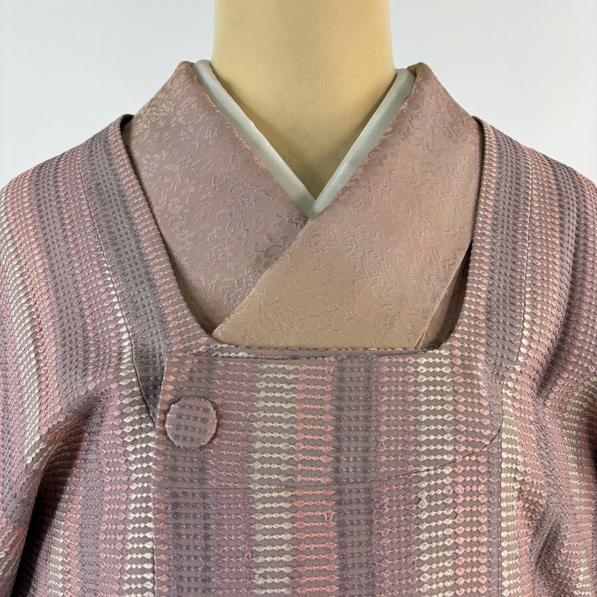  道行 身丈90 cm 裄丈64 M 和装コート 角衿 縞 幾何学模様 ピンク 正絹 秀品 羽織 着物 浴衣