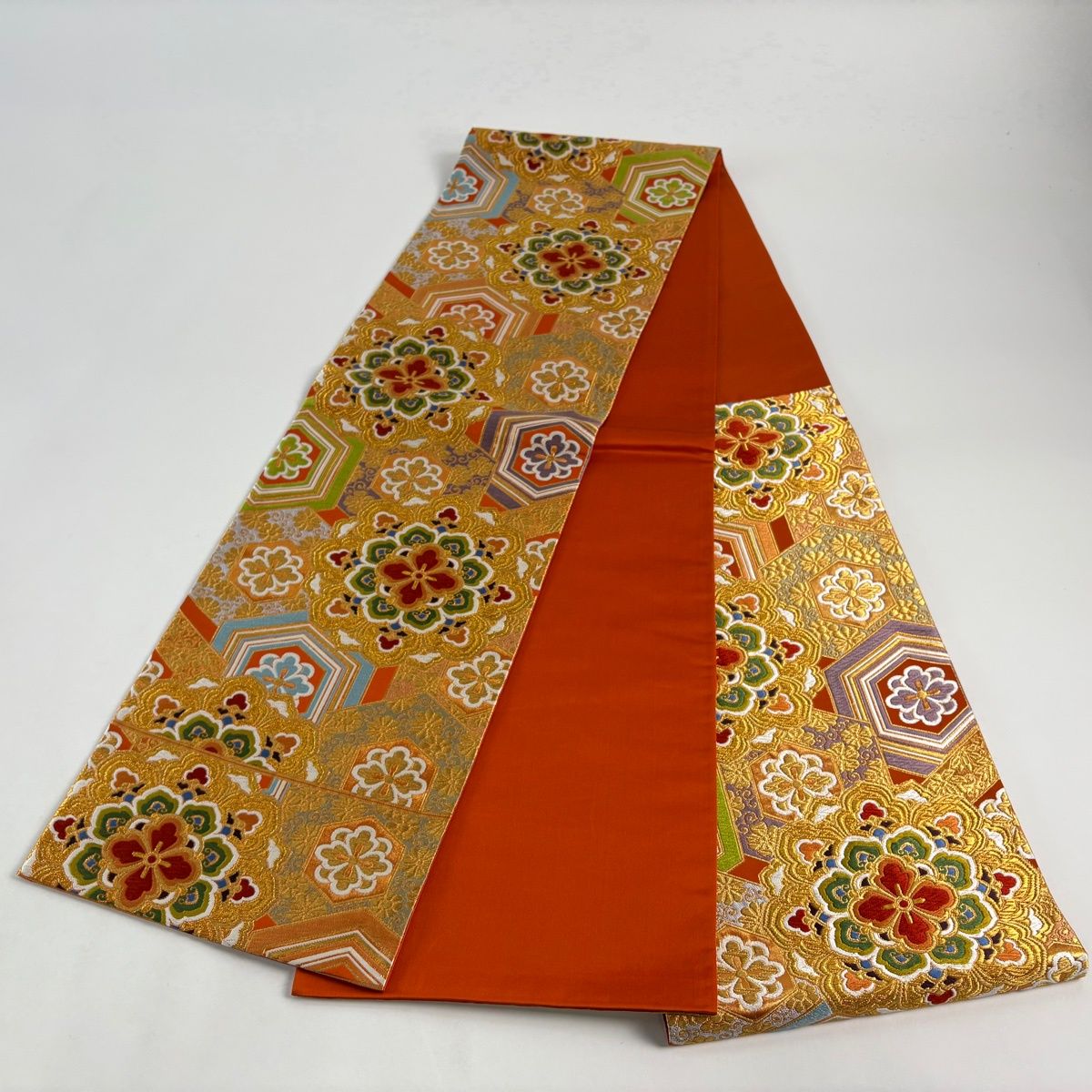 美品】 袋帯 名品 河合美術織物 落款 京西陣織 関西仕立て 華文 亀甲