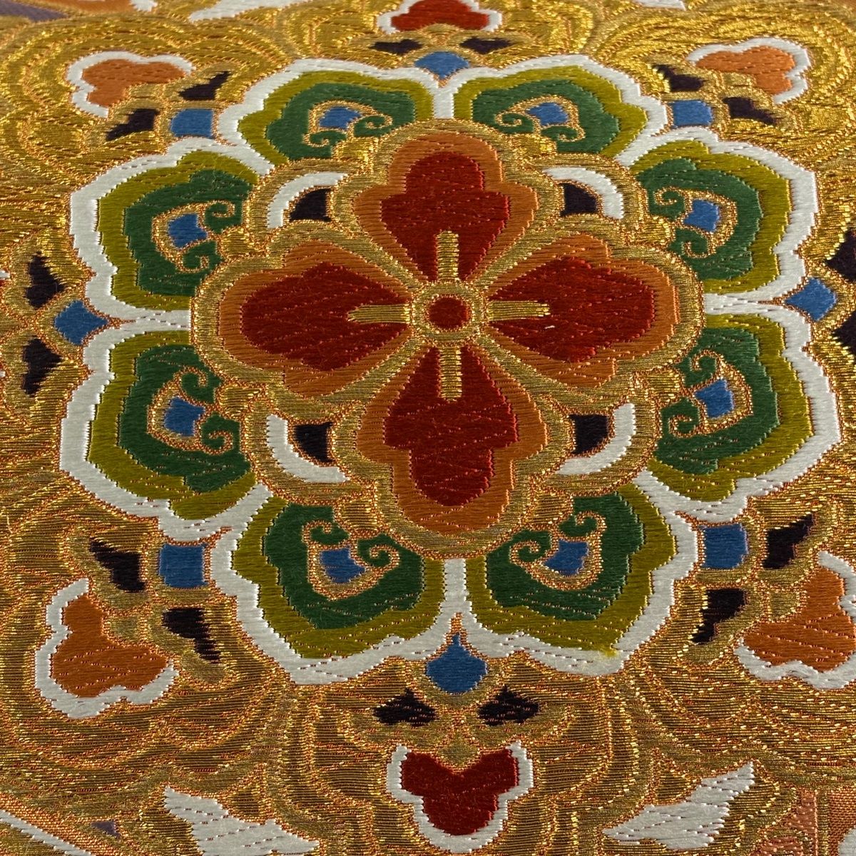 美品】 袋帯 名品 河合美術織物 落款 京西陣織 関西仕立て 華文 亀甲