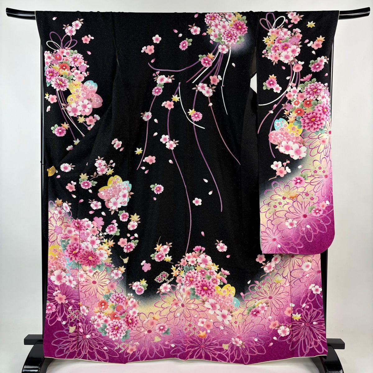 振袖 身丈169 cm 裄丈69 L 袷 草花 桜 銀通し 刺繍 黒 正絹 名品