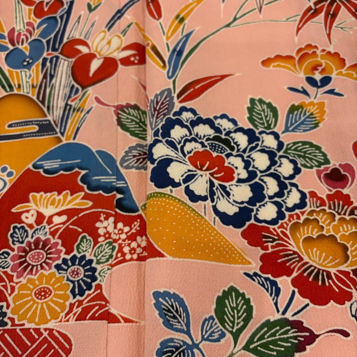  振袖 身丈165 cm 裄丈65 M 袷 草花 ヱ霞 縮緬 サーモンピンク 正絹 振袖 着物