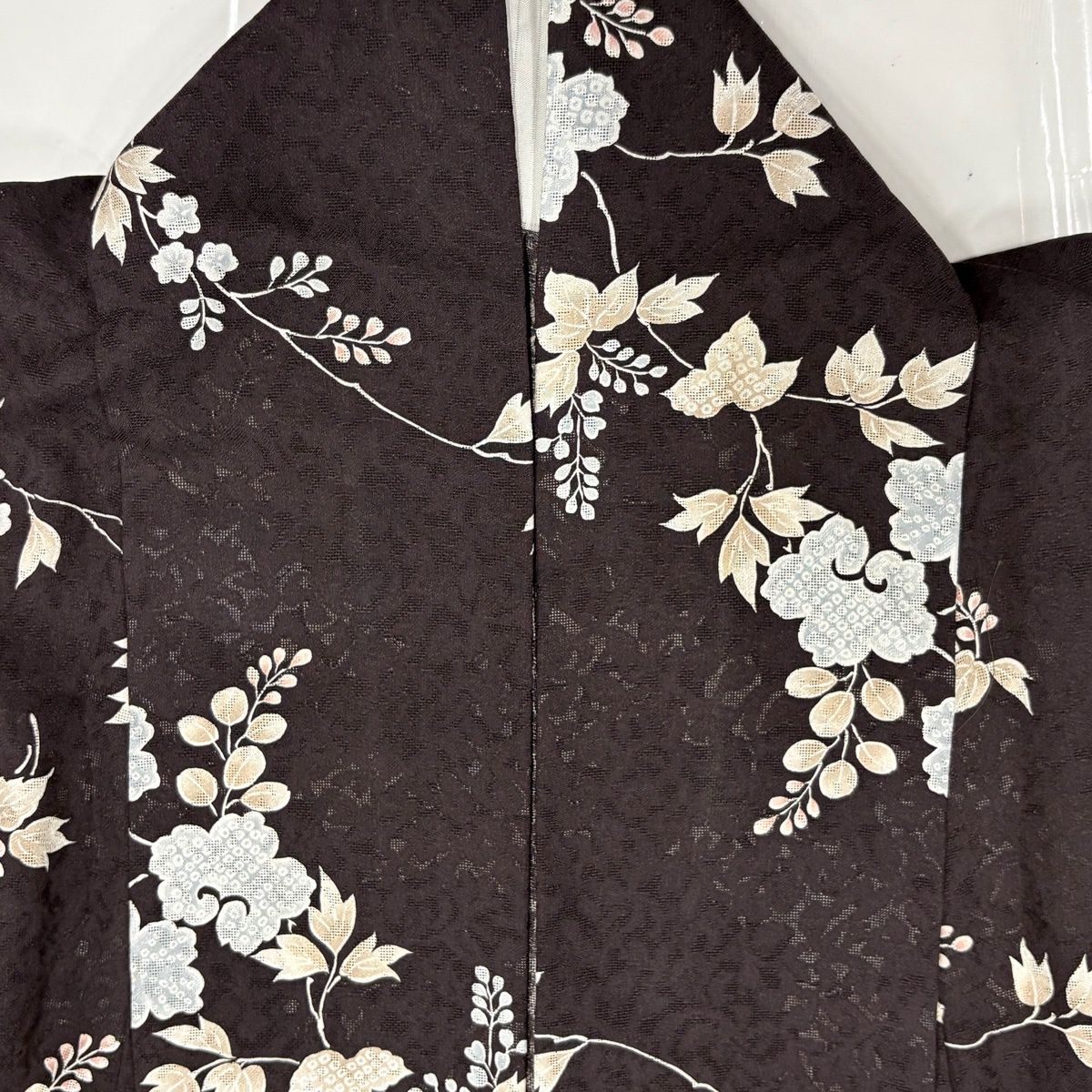 小紋　正絹　黒地　花丸紋　きものやまと 京友禅付下げ小紋 舞唐花 青磁色（お取り寄せ品） | フォーマル着物