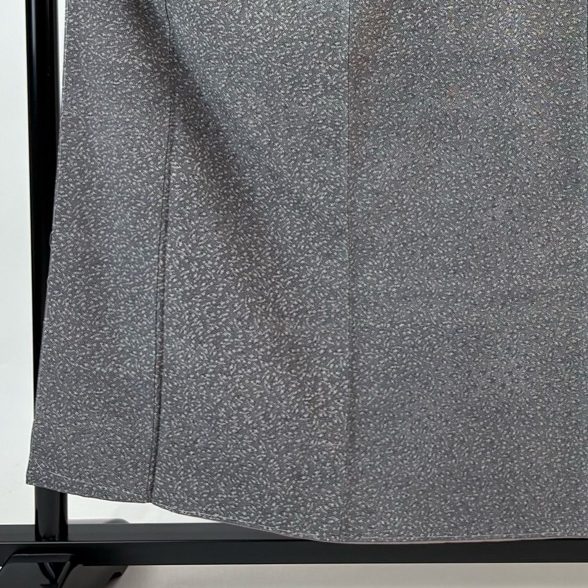 江戸小紋 身丈156.5 cm 裄丈62 S 袷 小花 幾何学模様 黒灰 正絹 名品