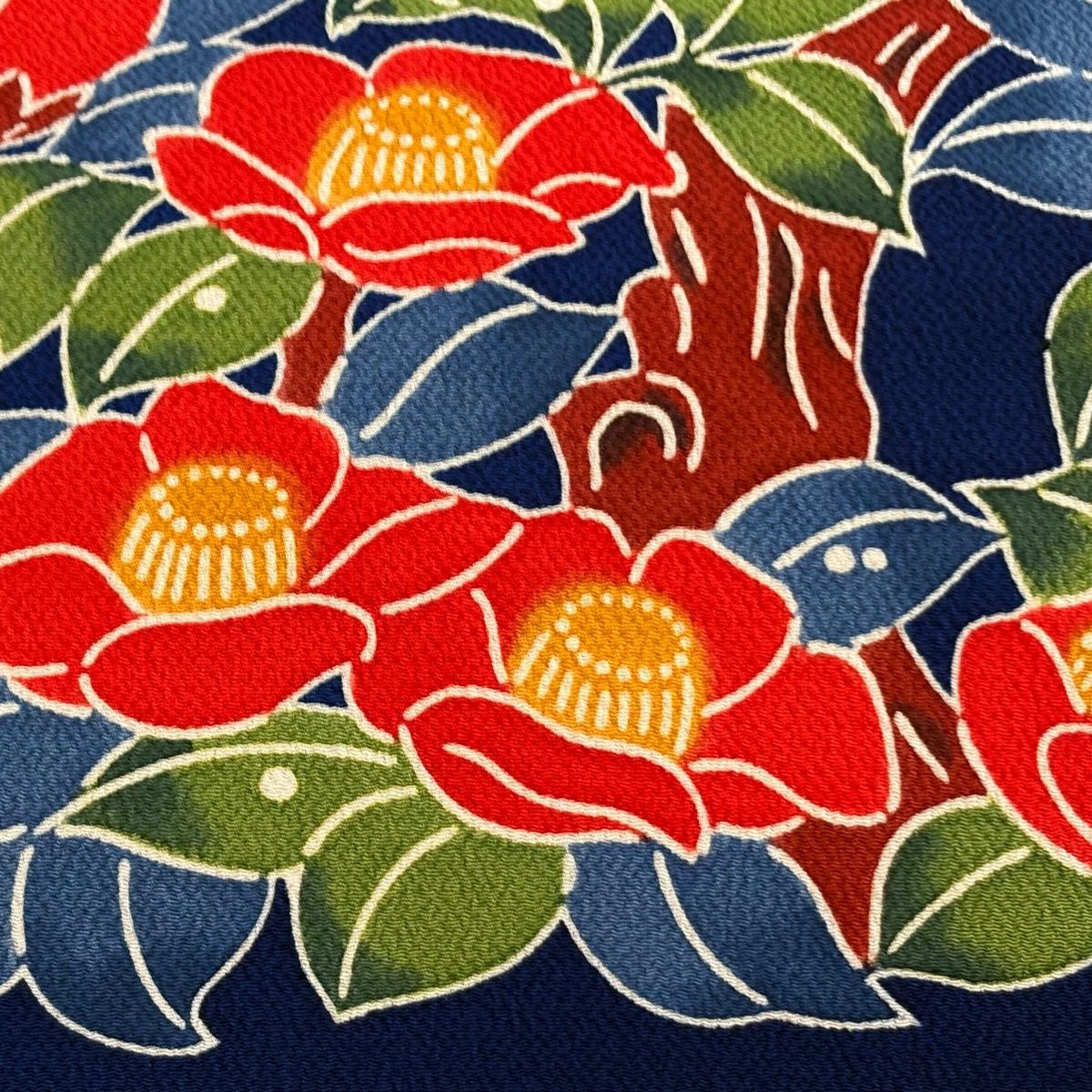 美品‼️染名古屋帯／縮緬／椿柄 美品】 名古屋帯 逸品 栗山吉三郎 落款 椿 縮緬 ぼかし 紺色 正絹