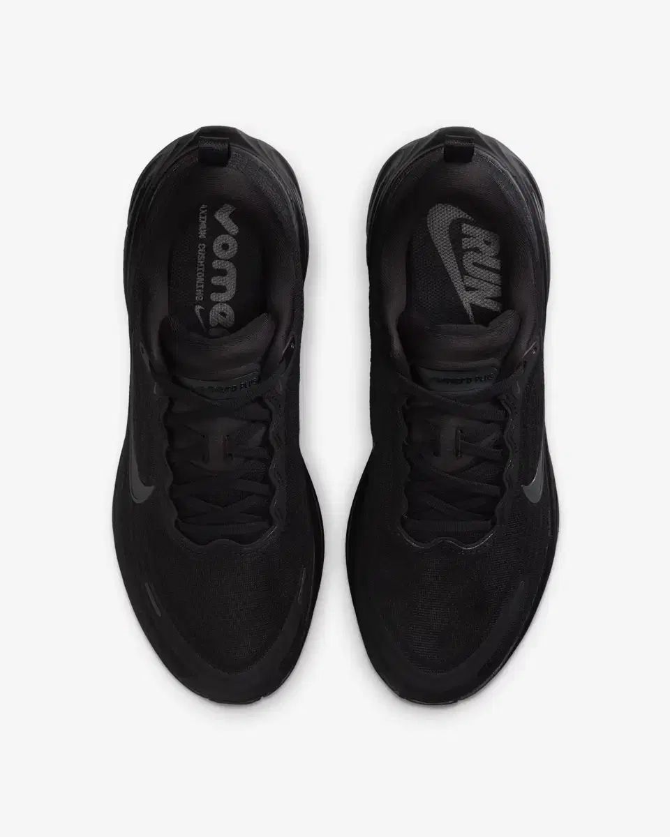 PLUS オールブラック