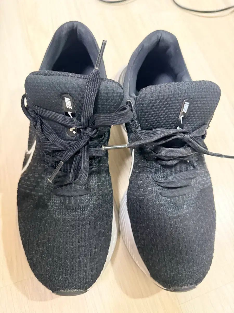 ナイキ リアクト 검흰 スニーカー サイズ280