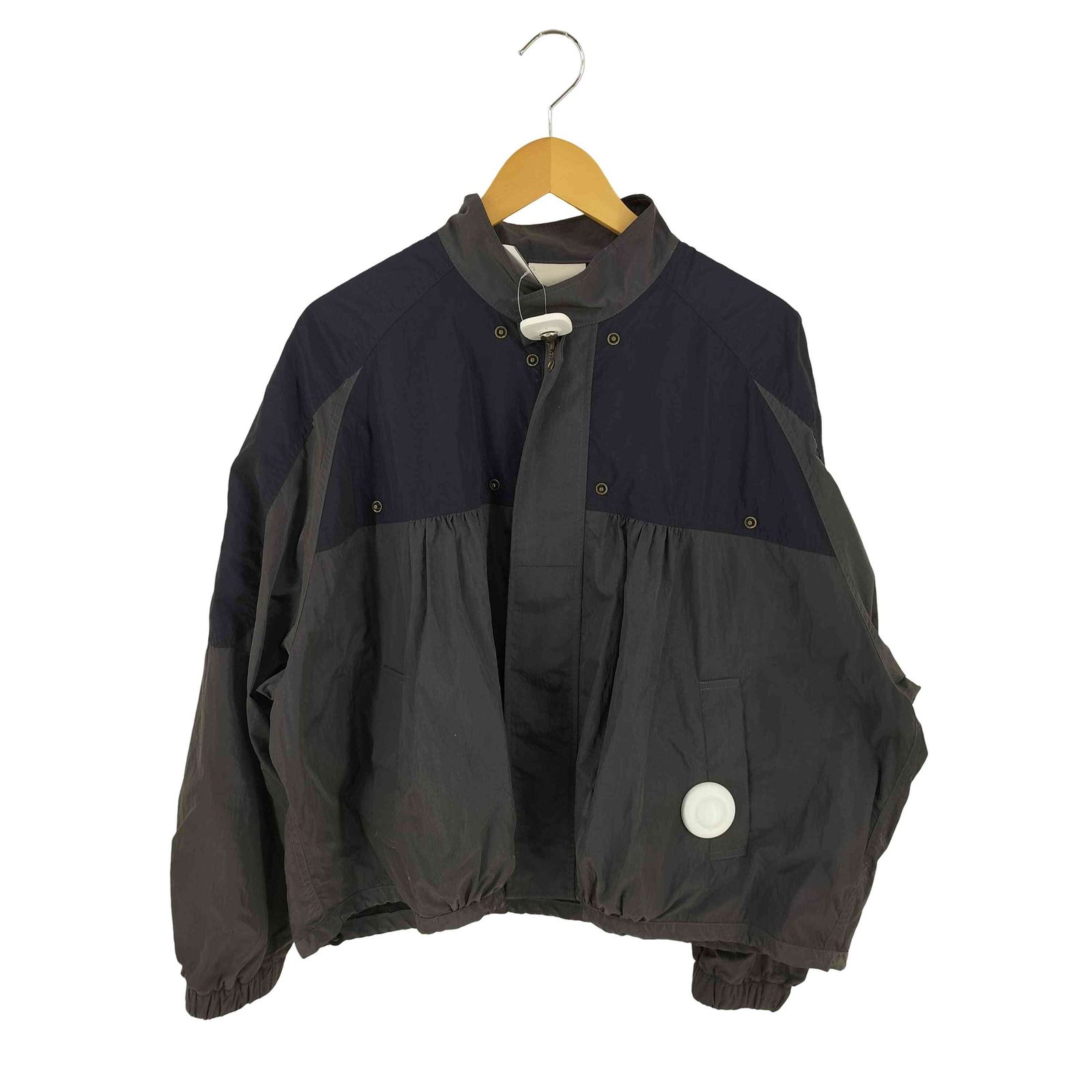 USED古着(ユーズドフルギ) {{refomed}}23SS OLD MAN NYLON JACKET メンズ  3【中古】【ブランド古着バズストア】 ユーズドフルギ USED古着 23SS OLD MAN NYLON JACKET メンズ 3 - メルカリ