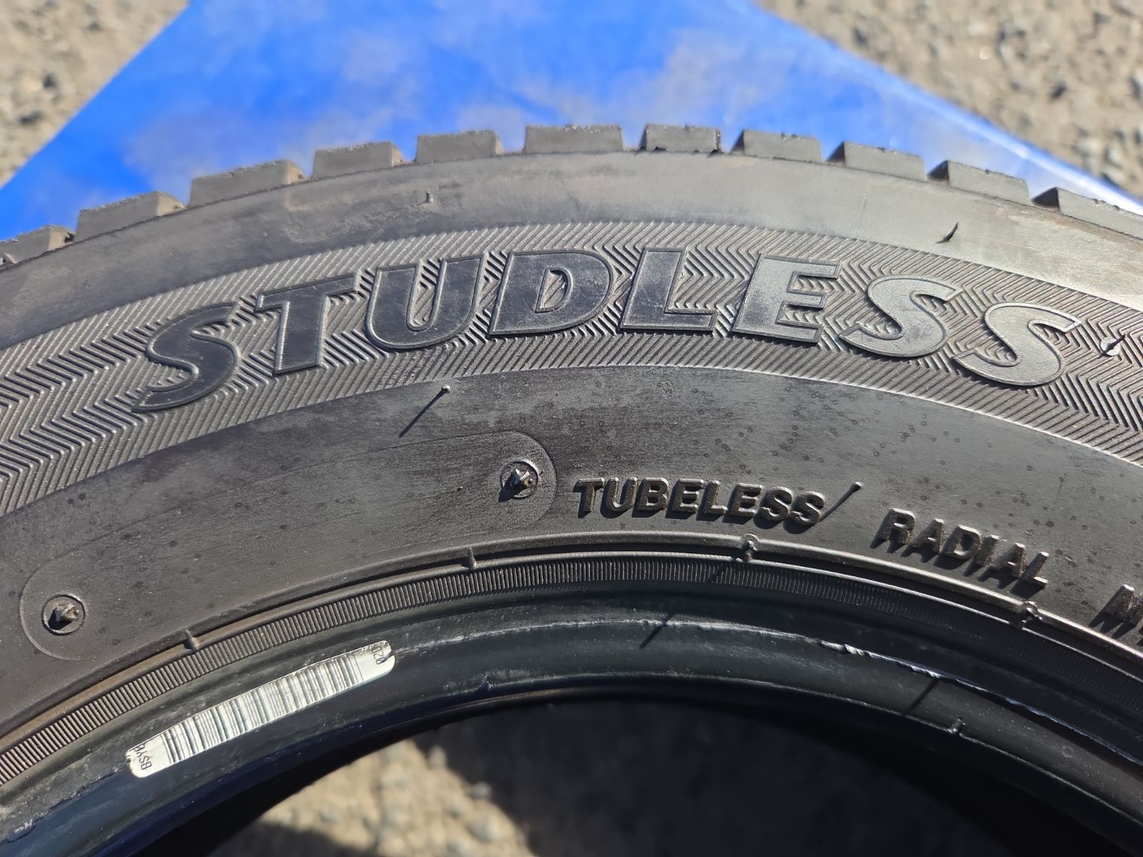 トラック パンクチェック済み