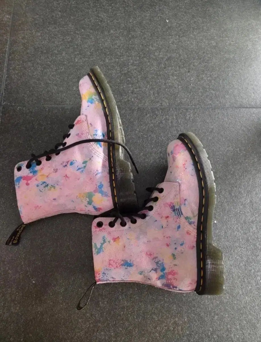 DR. MARTENS ドクターマーチン 1460 Pascal ピンク Splatter ブーツ 230 MM