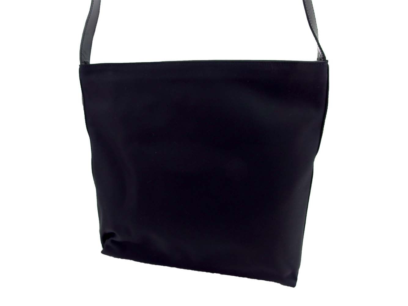 モスキーノ MOSCHINO ショルダーバッグ ロゴプレート ブラック ゴールド レディース 