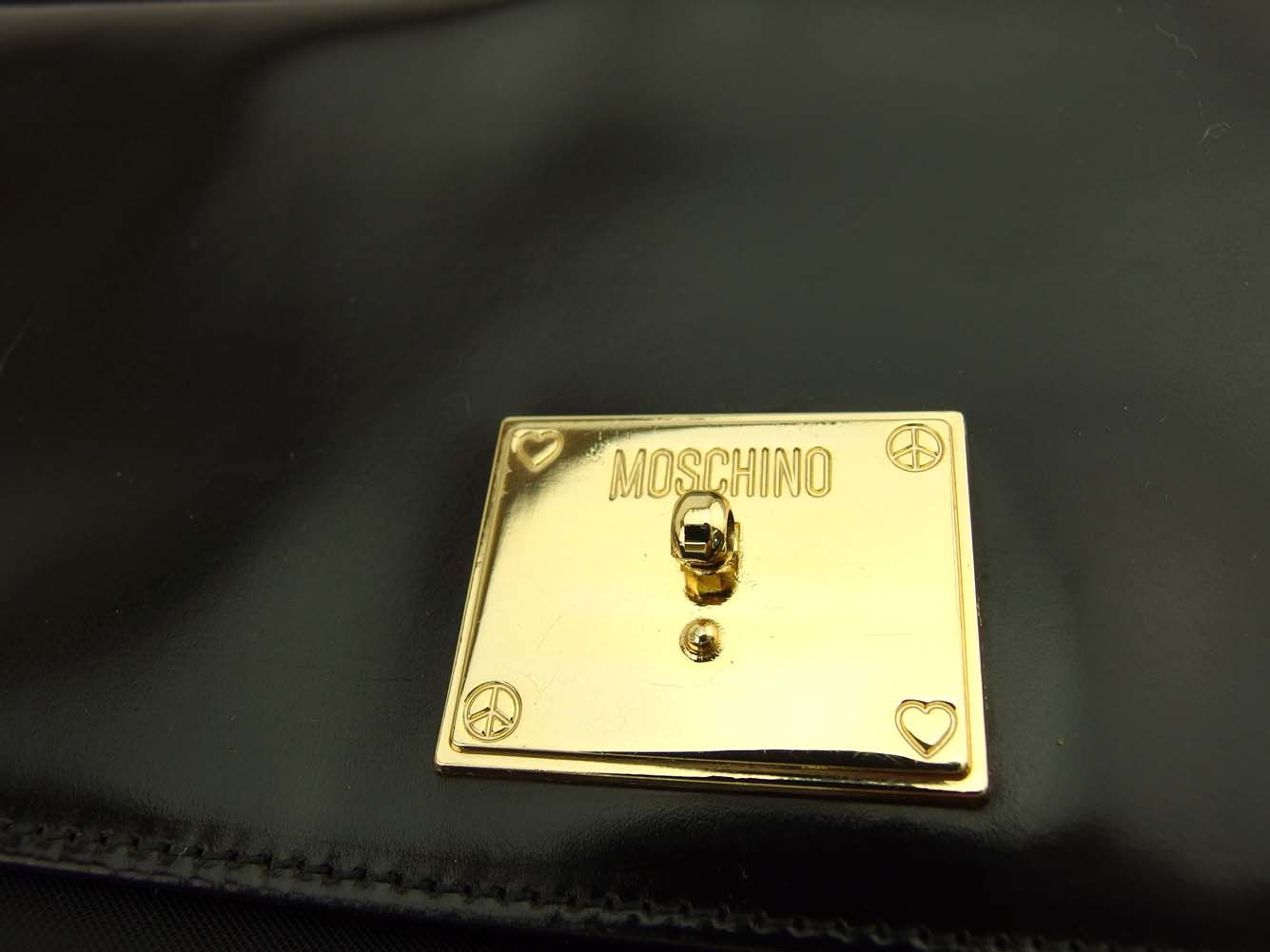モスキーノ MOSCHINO ショルダーバッグ ロゴプレート ブラック ゴールド レディース 