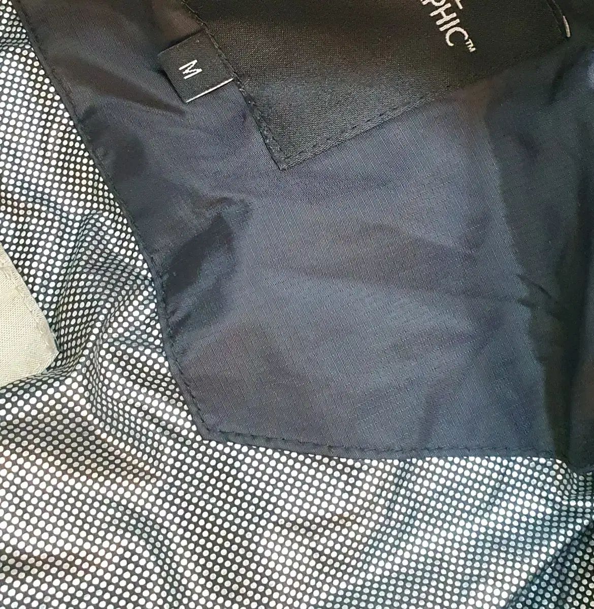 週末特価 National Geographic ロングダウンジャケット 95 (m) 身長 165-175 (ユニセックス)