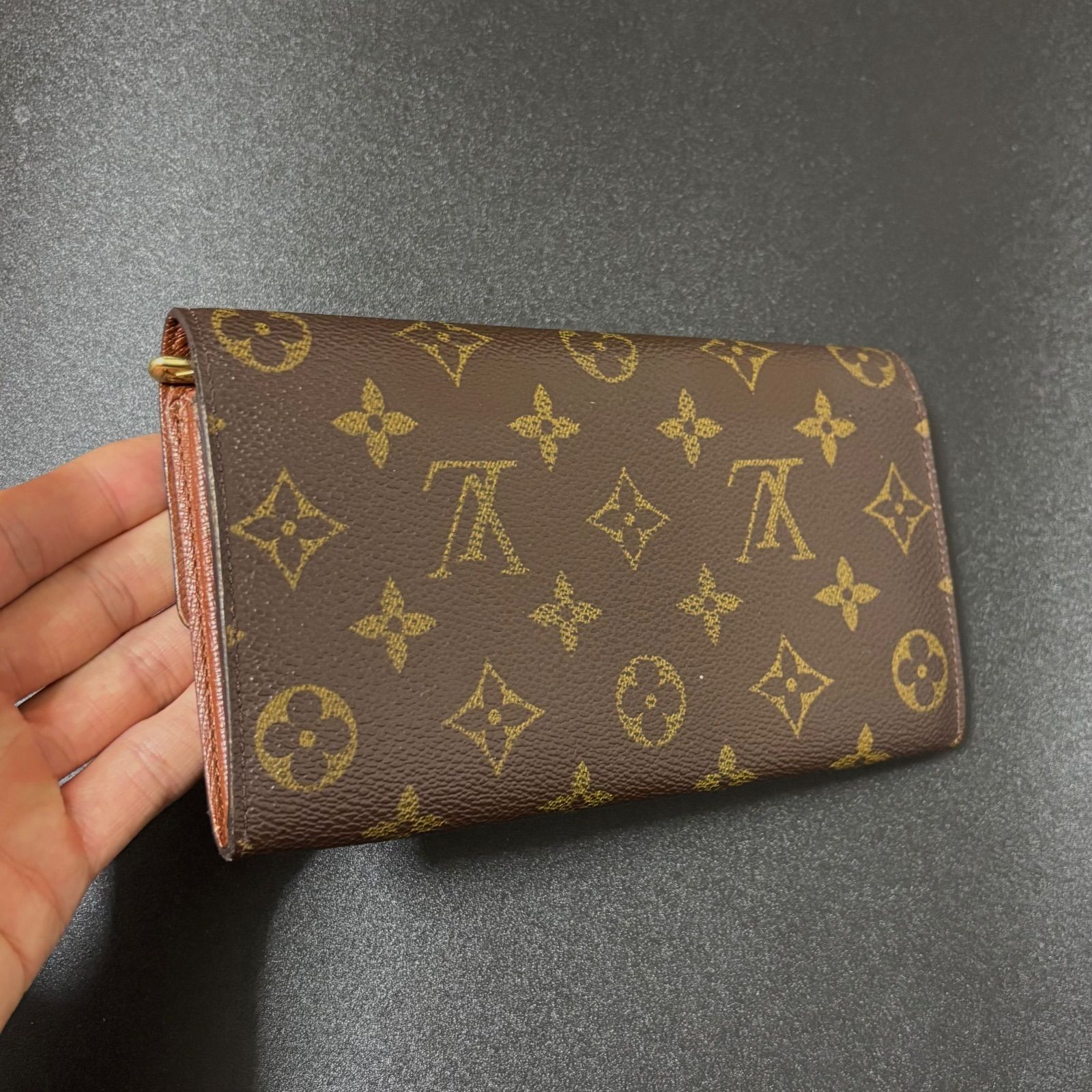 ルイヴィトン ポルトモネ クレディ モノグラム 二つ折り ポルトフォイユ サラダ ルイヴィトン ポルトモネクレディ ポルトフォイユサラ モノグラム 財布