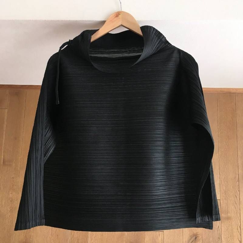 極美品 PLEATS PLEASE プリーツプリーズ 横プリーツ バウンス トップス