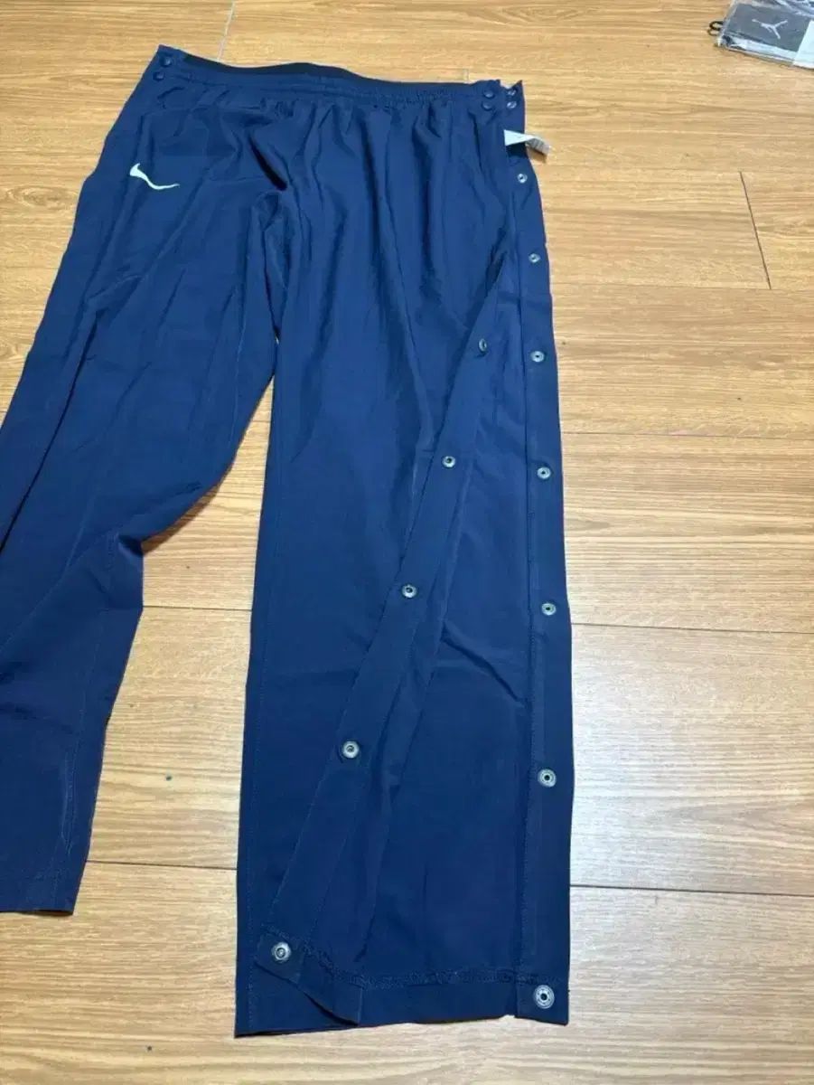 L NIKE バスケット プロモ ウォームアップパンツ