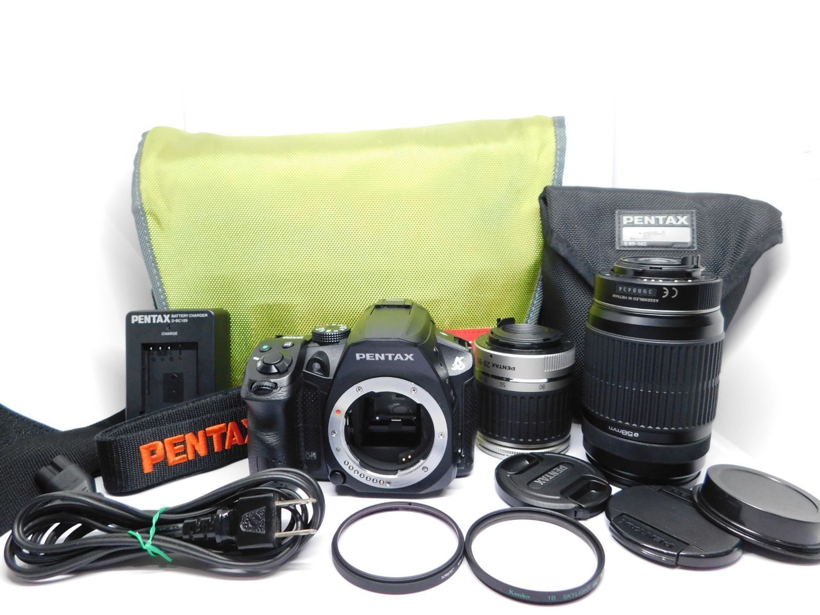 PENTAX K 30 ダブルレンズキット 訳アリ品 望遠ズーム付 一眼レフ カメラバック付き