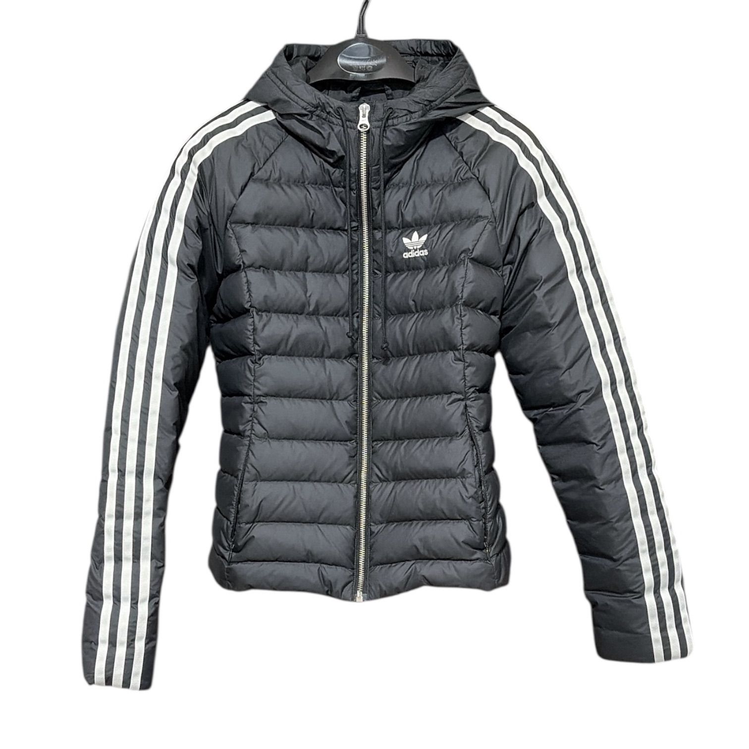 ZM1691 adidas アディダス パーカー ブラック 黒 フード付き ダウン 