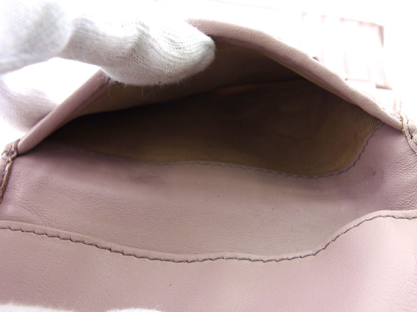 最大30％OFF☆新春セール】ミュウミュウ MIUMIU 二つ折り財布 スター