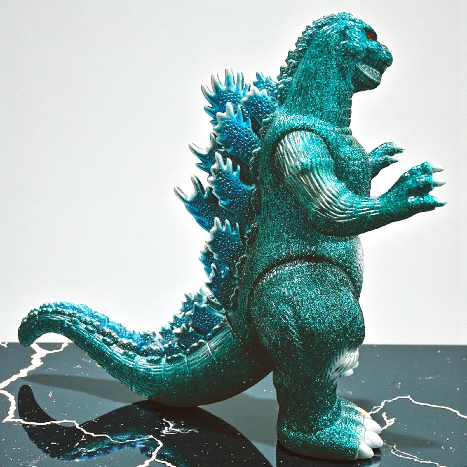 激レア マルサン ラメ入りゴジラ 緑 ソフビ フィギュア - メルカリ