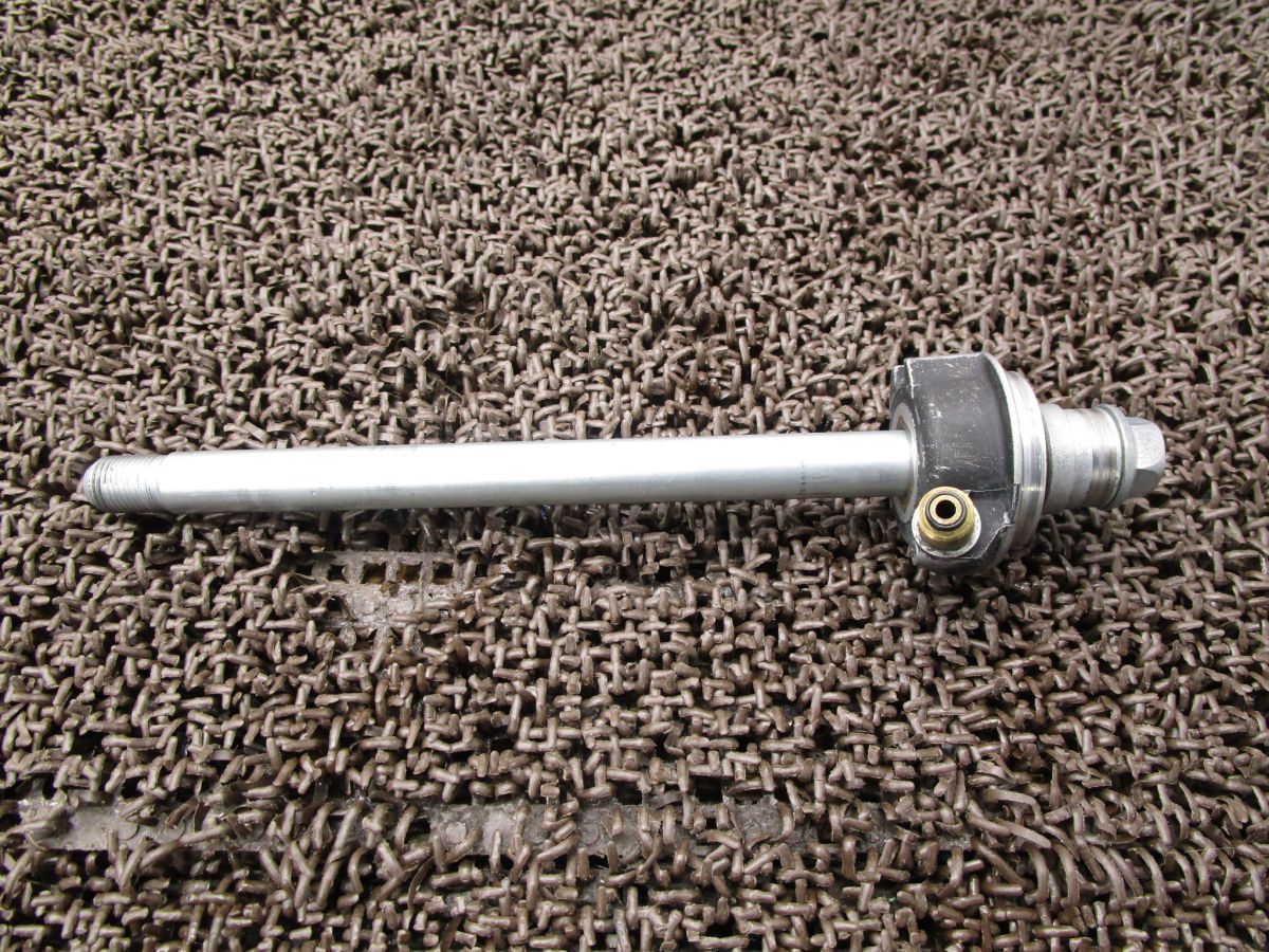 XJR1200R フロントアクスルシャフト メーターギア A9477！4KG ヤマハ 【 4CC 】 キャブ車