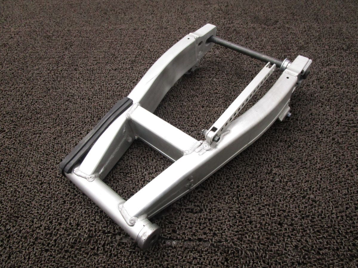 スイングアーム リアアクスルシャフト A 9379 4 KG ヤマハ CC キャブ車