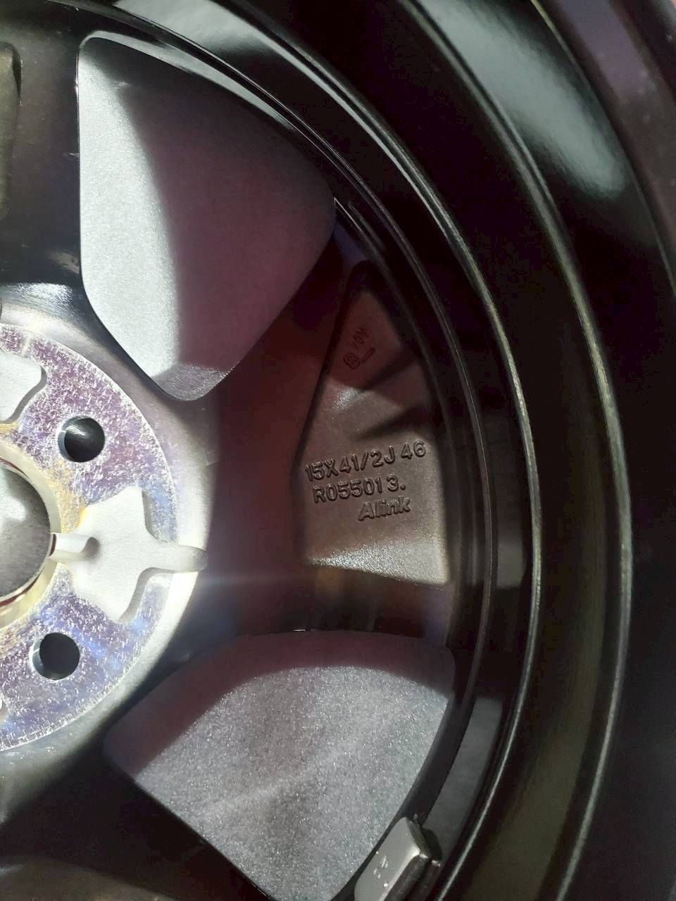 新車外し 日産ルークス 15インチ