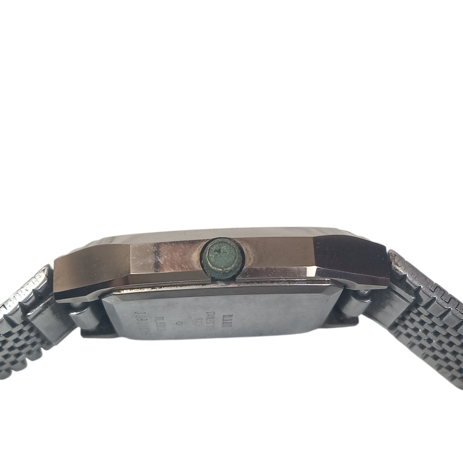 ゴールド文字盤