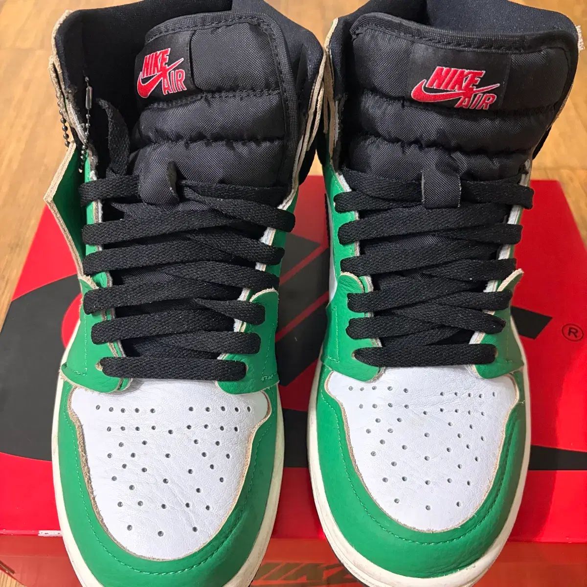 ナイキ エア ジョーダン 1 レトロハイ OG ラッキーグリーン W 250