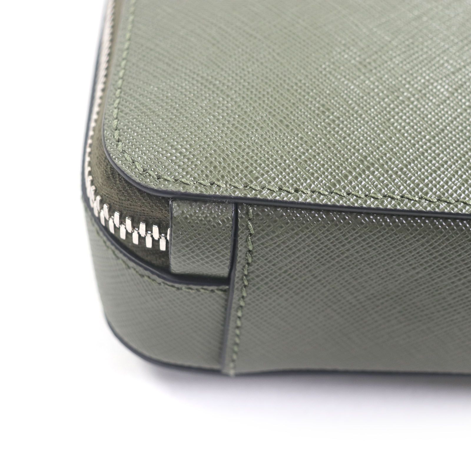 極美品□PRADA プラダ 2VZ106 サフィアーノレザー ブリック