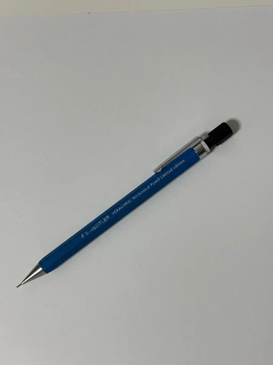 ヘキサゴナル 麻 ブルー ポップ 出品