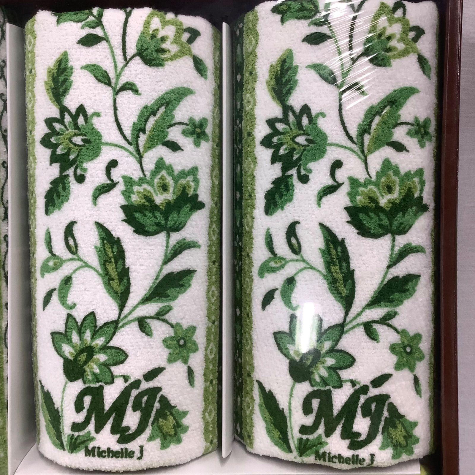 Michelle J タオルセット バスタオル1枚 フェイスタオル3枚 緑の花柄