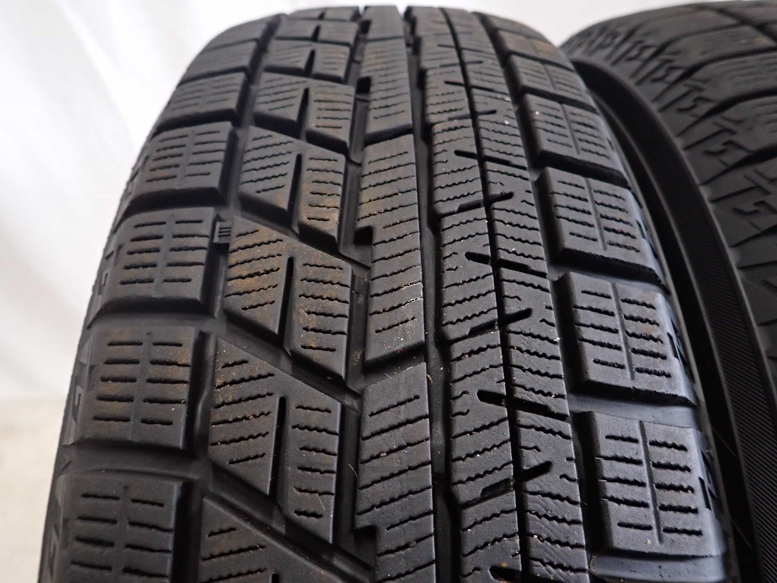 冬4本SET 会社宛 175 65 R 14 82 Q ヨコハマ アイスガード IG 60 製 ヤリス パッソ フィット ノート キューブ NO F 7233