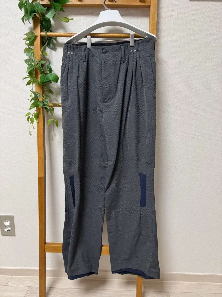 キコ コスタディノフ オースン フォーマル スラックス グレー