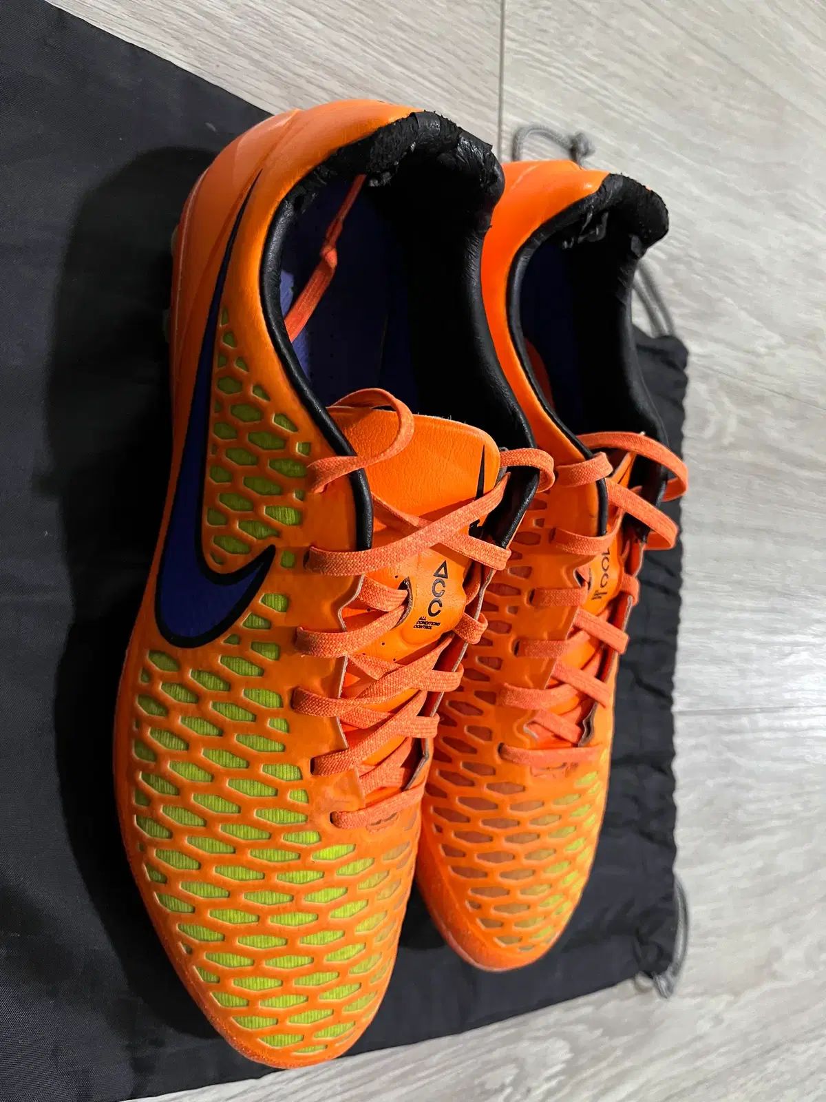 ナイキ マジスタ オーパス AG R 270 サッカーシューズ