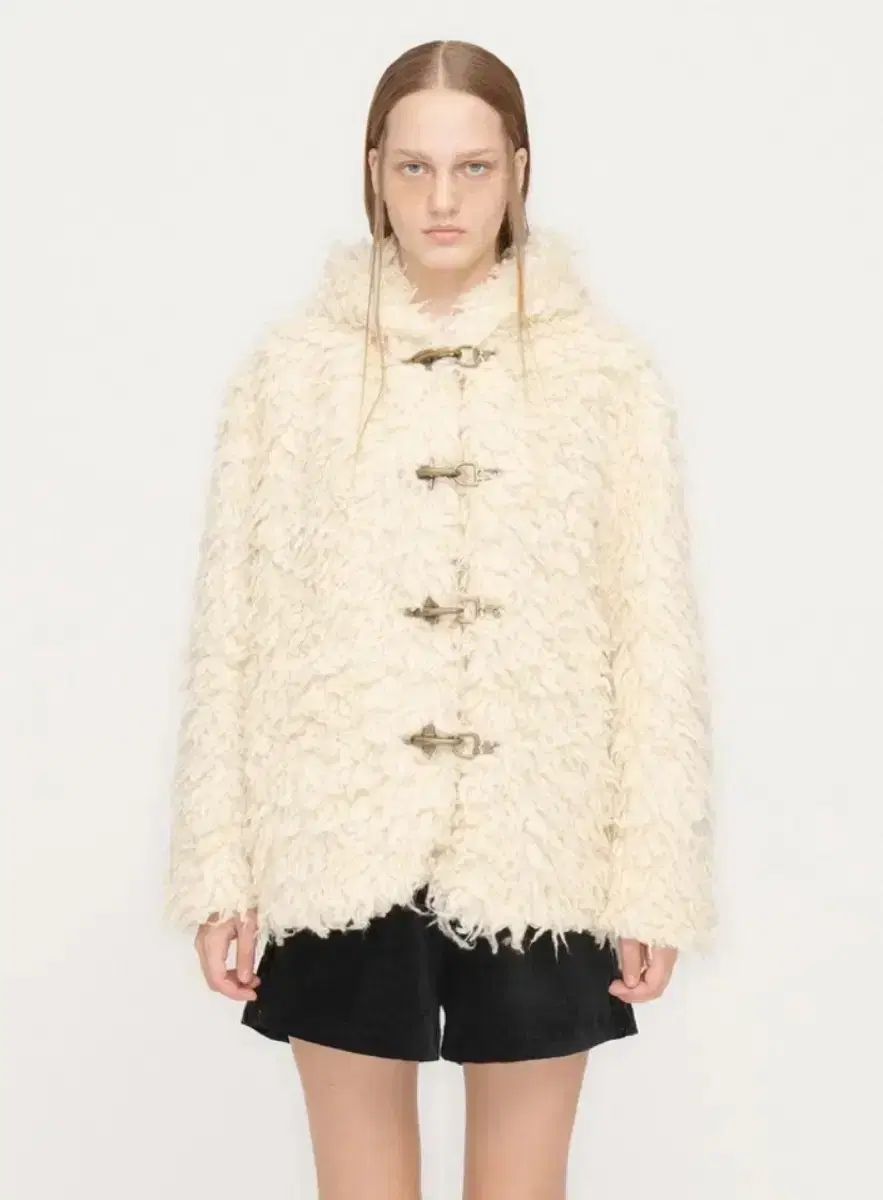 ザオープンプロダクト シアリング ファー ジャケット アイボリー