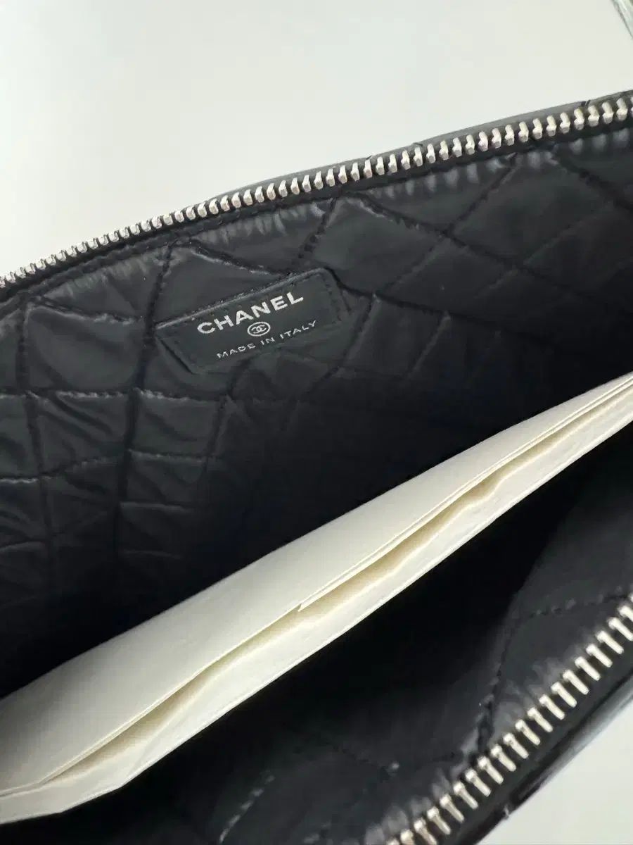 CHANEL シャネル