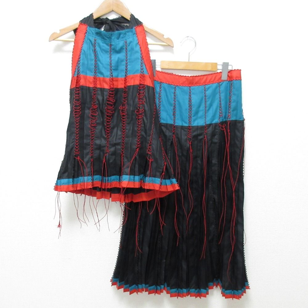 イッセイミヤケ　スカート 良品 ISSEY MIYAKE イッセイミヤケ フェット ホルターネック トップス