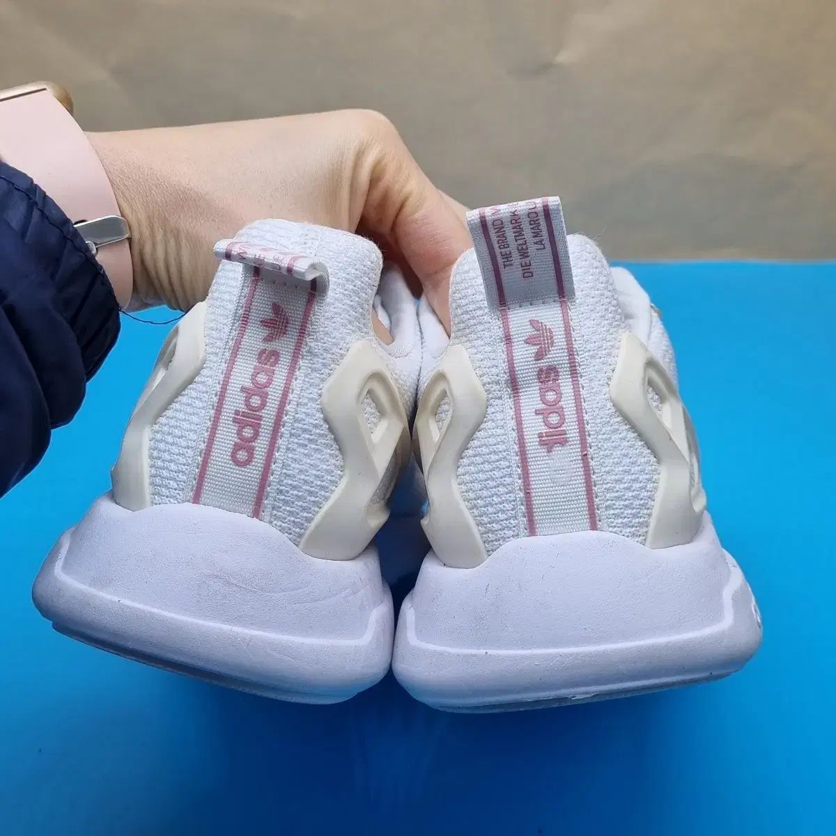 アディダス　スニーカー　24 アディダス ZX プレックス レディーススニーカー 24センチ - メルカリ