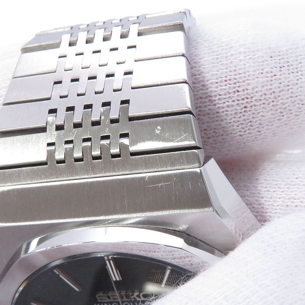 ネイビー文字盤 クォーツ