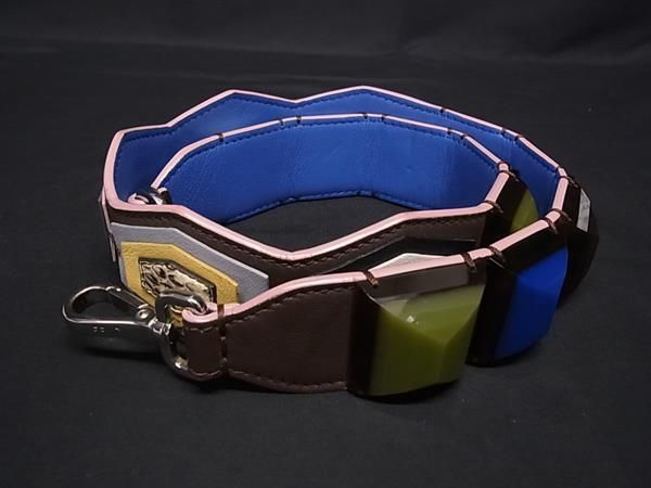 □極上□本物□美品□ FENDI フェンディ ストラップユー パイソン