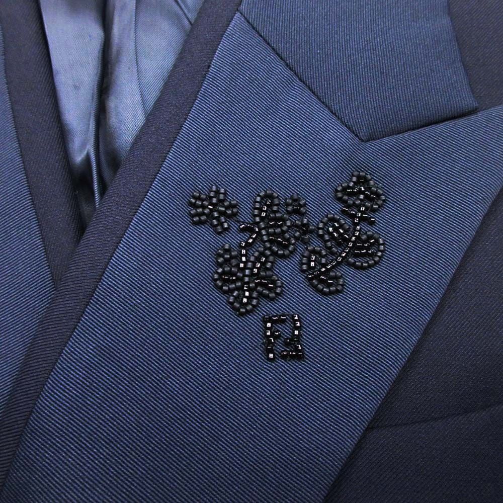 【未使用級タグ付】FENDI ピークドラペル ショート丈 テーラードジャケット 未使用級タグ付】FENDI ピークドラペル ショート丈 テーラード