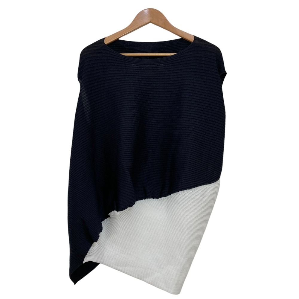24 ss ISSEY MIYAKE イッセイミヤケ AERATE TOP 変形カットソー プリーツ加工 ノースリーブ SIZE 2 ブラック ホワイト レディース 古着